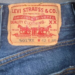 Levi's 501XX men's button fly blue jeans sz 42x32